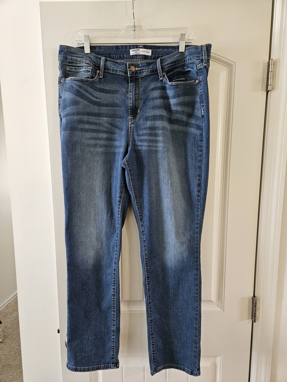 Women's Levi Strauss Signature Gold Mid-Rise Blue Straight Leg Denim Jeans 18M